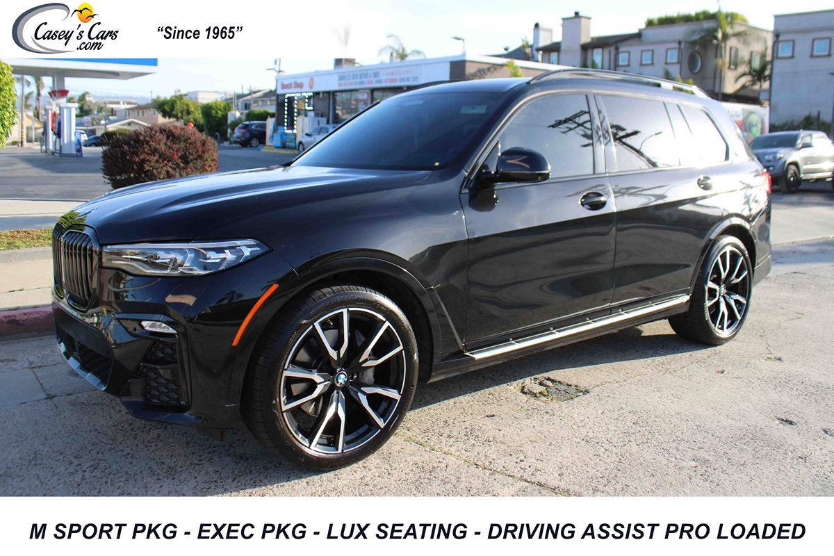 2022 BMW X7 xDrive40i's photo