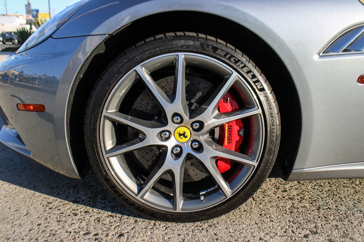 2012 Ferrari California Base - Photo 49