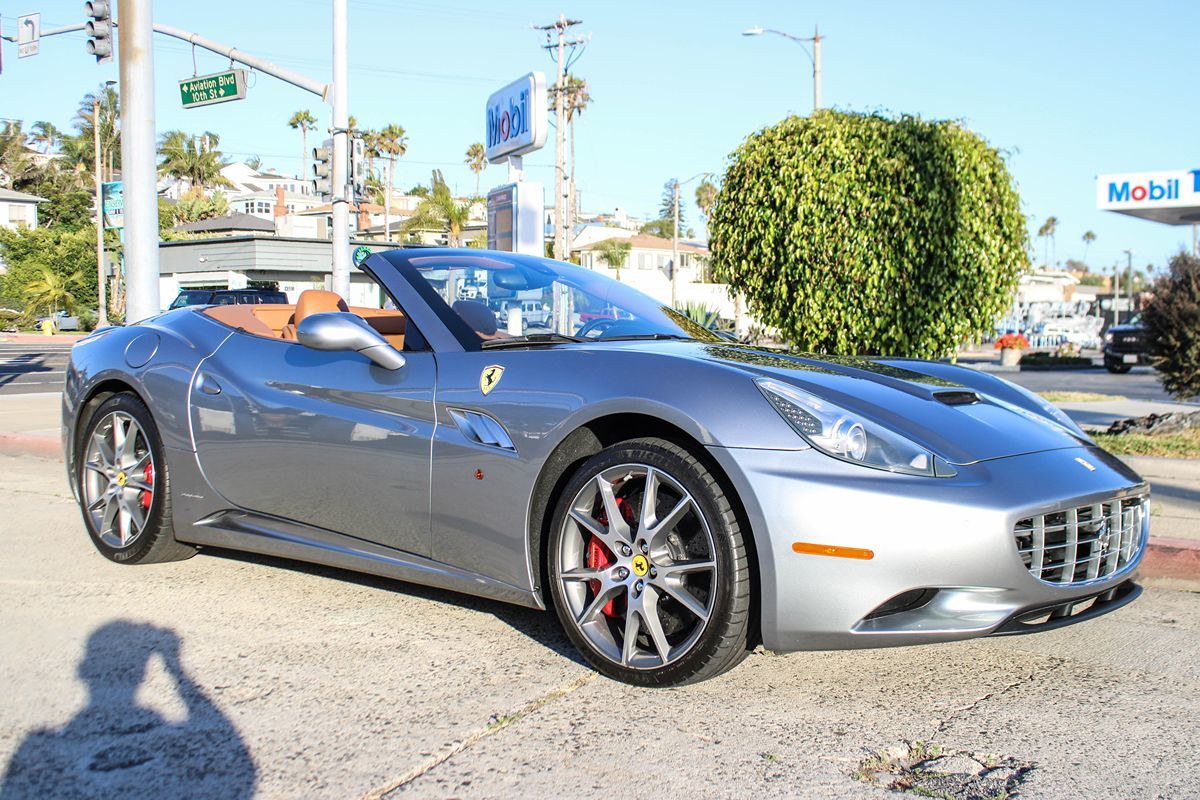 2012 Ferrari California Base - Photo 9