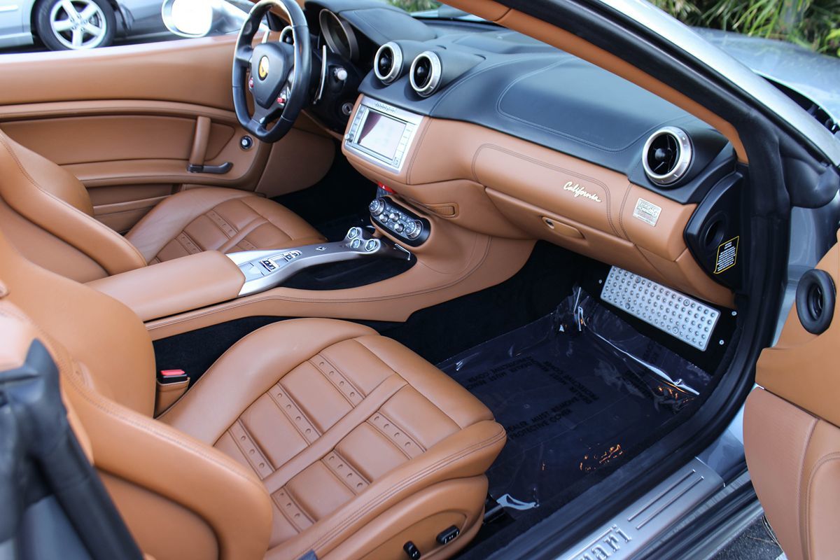 2012 Ferrari California Base - Photo 20