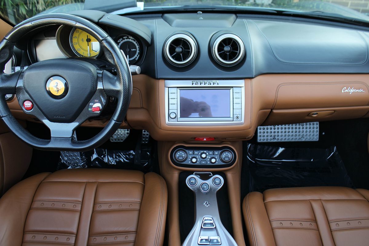 2012 Ferrari California Base - Photo 15