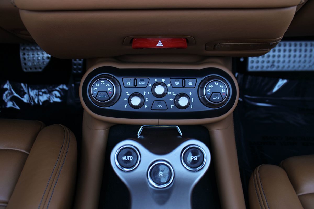 2012 Ferrari California Base - Photo 34