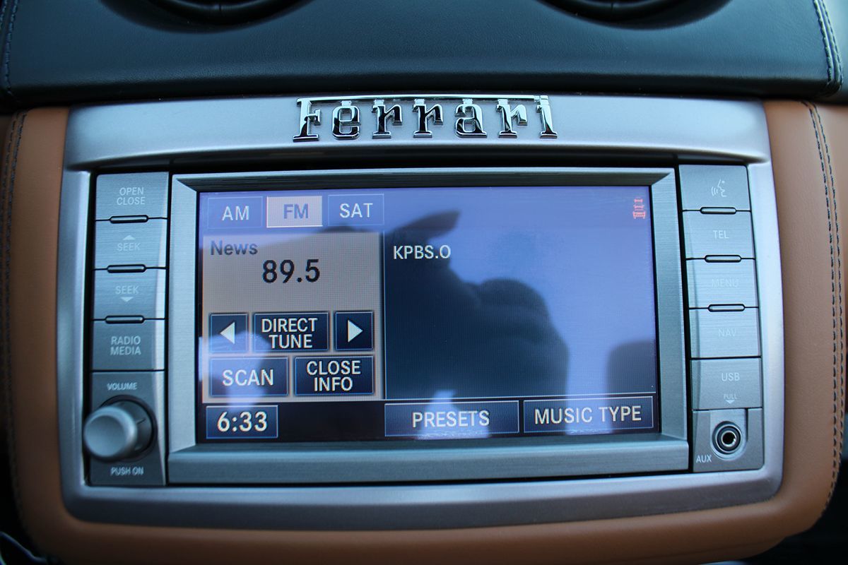 2012 Ferrari California Base - Photo 32