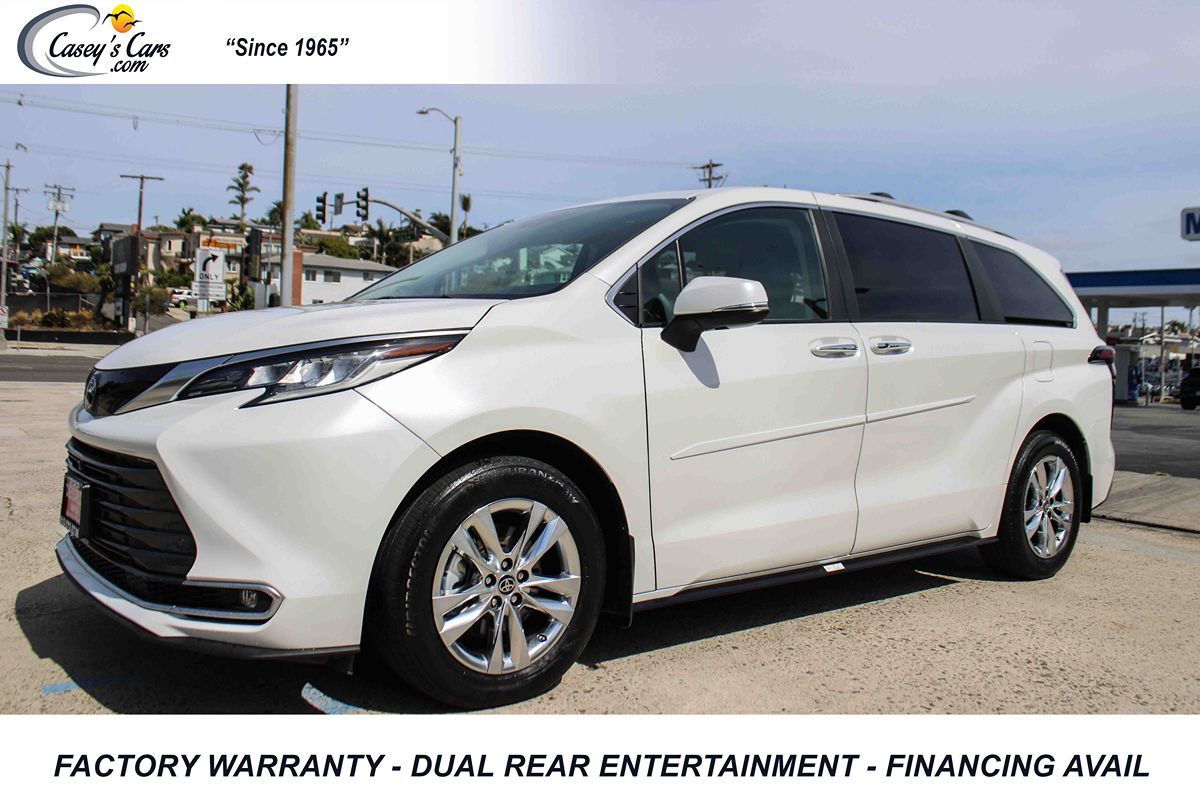 2024 Toyota Sienna Limited 7 Passenger w/RSES