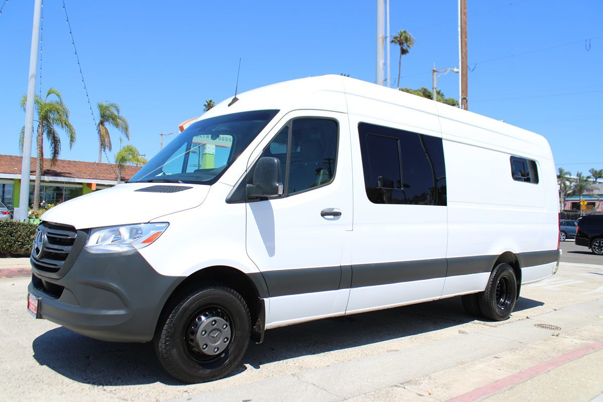 2022 Mercedes-Benz Sprinter Cargo Van 3500 High Roof V6 170" Extended RWD