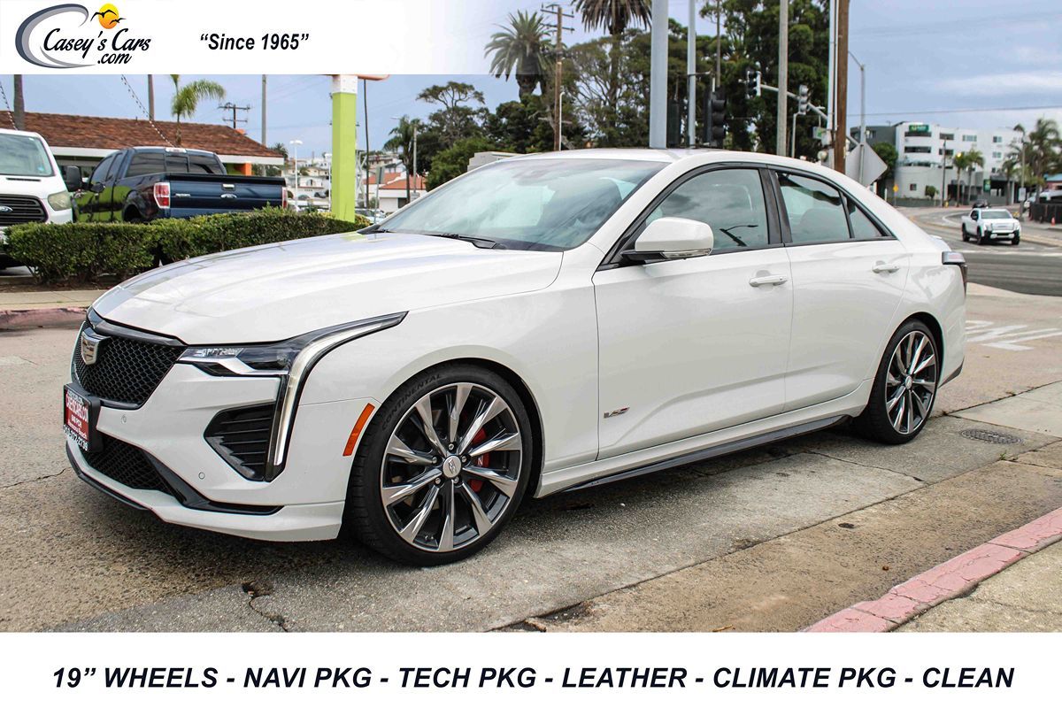 2022 Cadillac CT4-V w/Tech Pkg, Navi, Climate Pkg Loaded!
