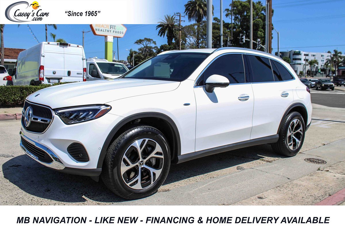 2025 Mercedes-Benz GLC 350e 4MATIC SUV w/Navigation