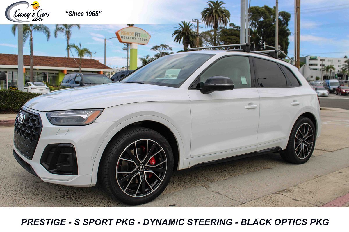 2021 Audi SQ5 Prestige w/S Sport Package & Dynamic Steering
