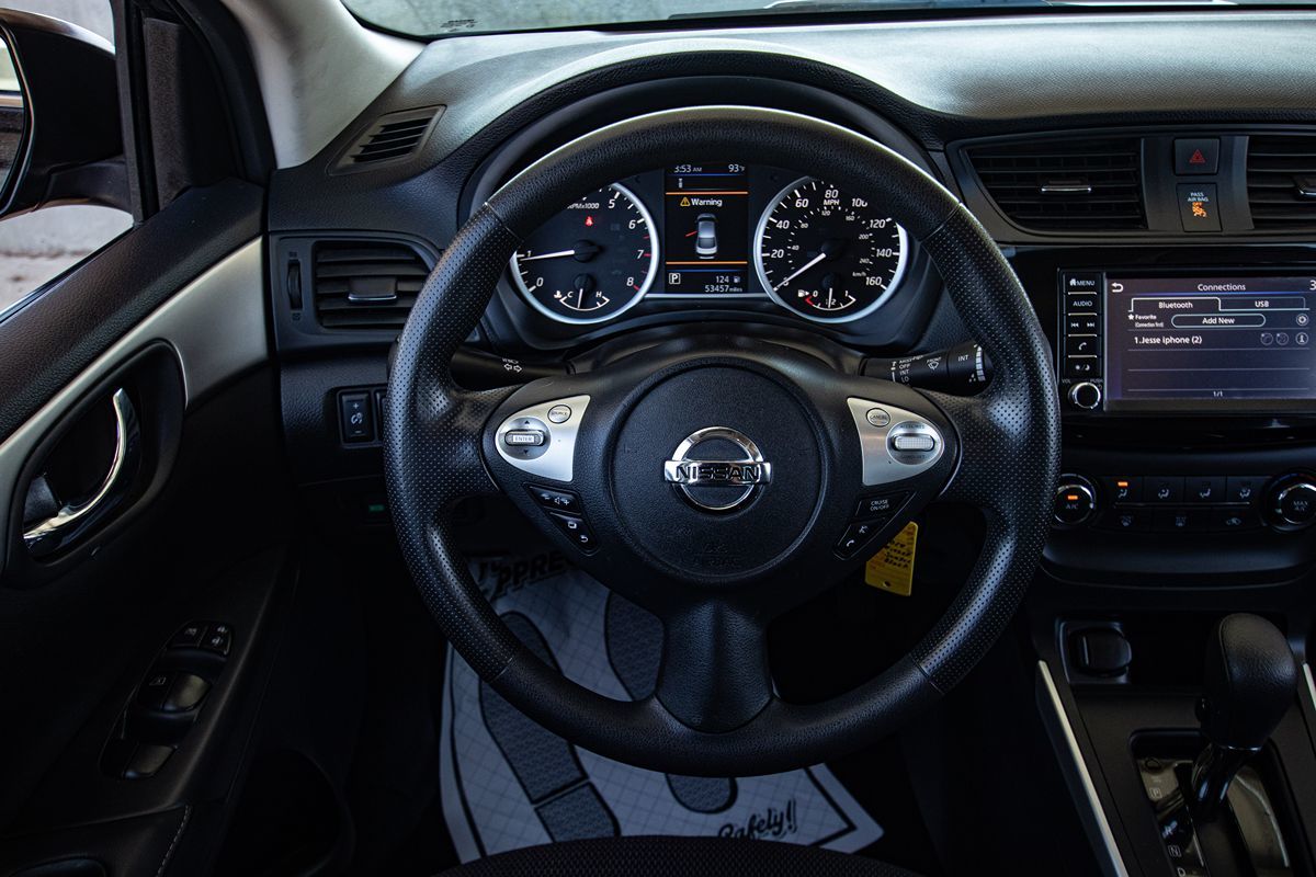 2019 Nissan Sentra S photo 7
