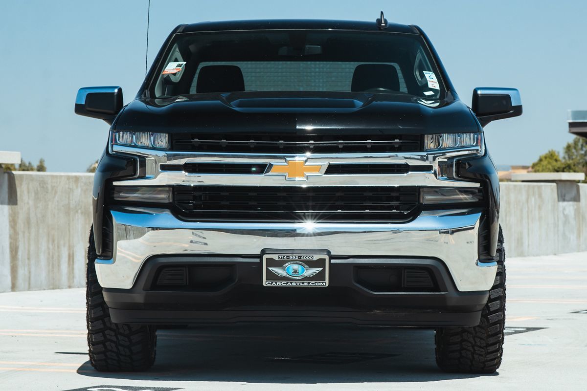 2019 Chevrolet Silverado 1500 LT photo 4