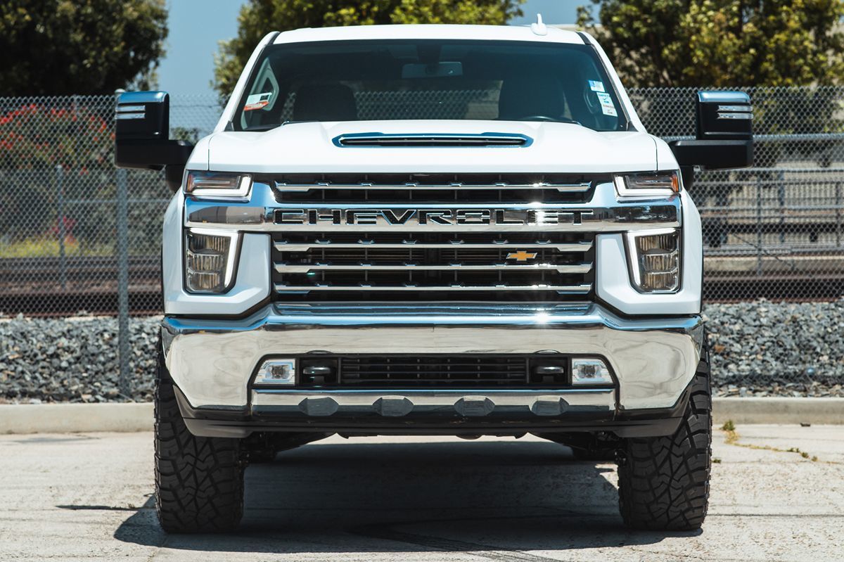 2023 Chevrolet Silverado 2500HD LTZ photo 3