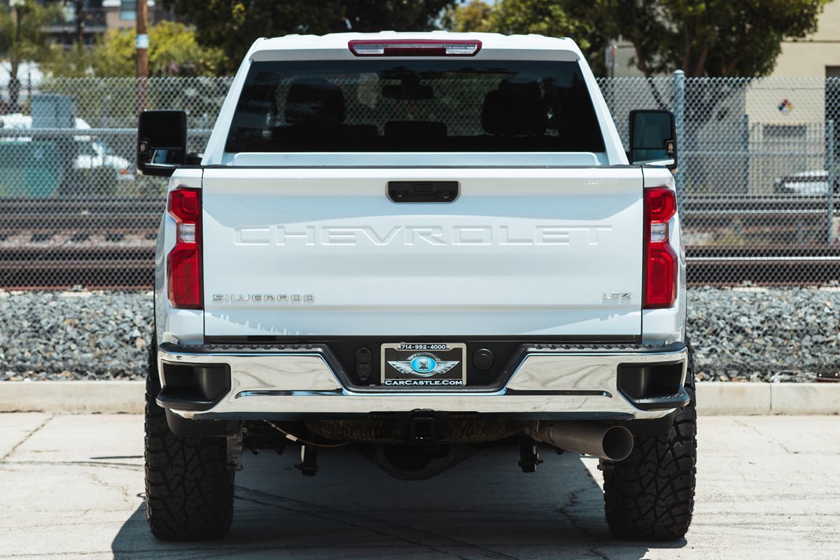 2023 Chevrolet Silverado 2500HD LTZ photo 4