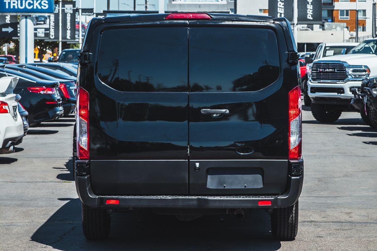 2017 Ford Transit Van photo 4