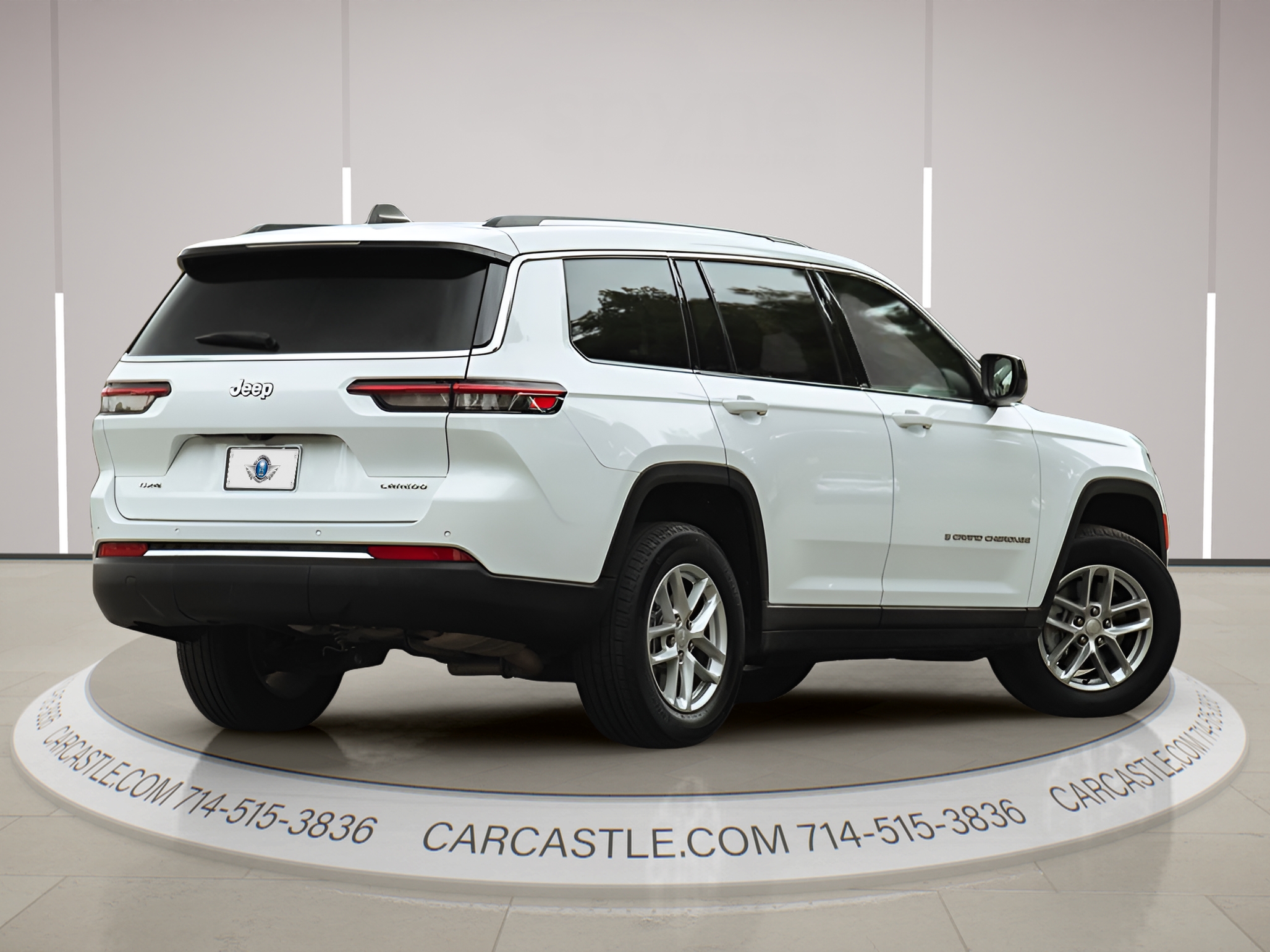 View vehicle photo 3