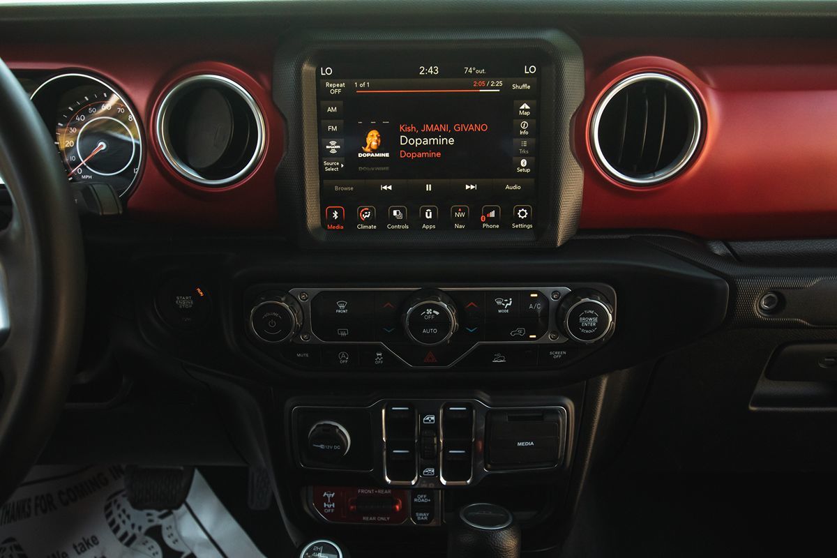 2023 Jeep Gladiator Rubicon photo 30