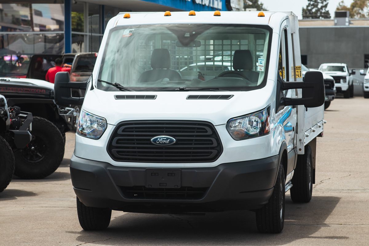2018 Ford Transit Chassis Cab Base - Photo 4