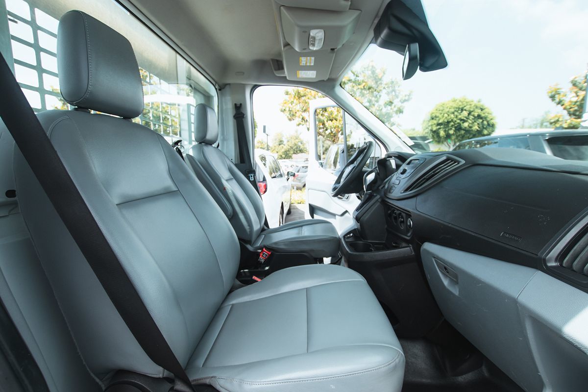 2018 Ford Transit Chassis Cab Base - Photo 17