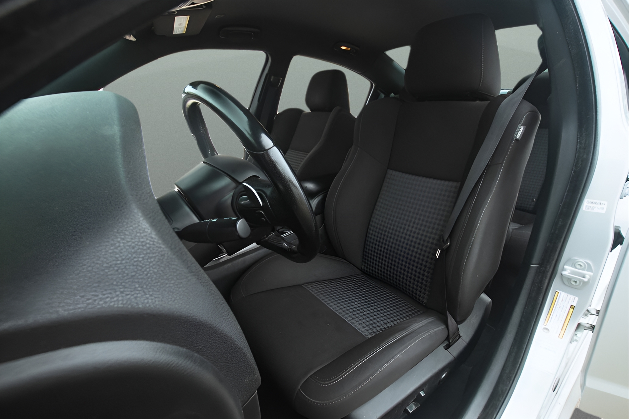 Dodge Charger photo 10