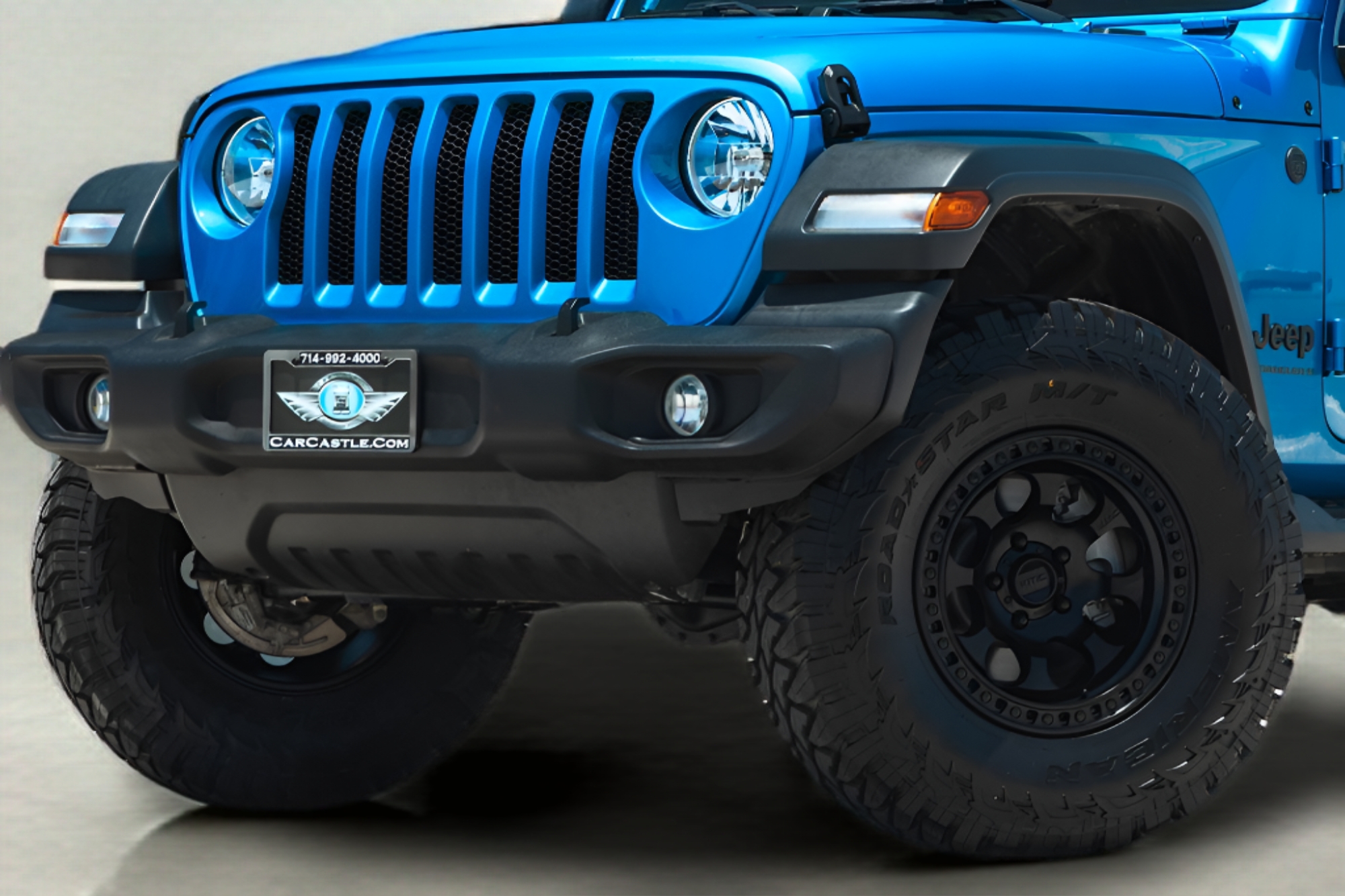 View vehicle photo 2