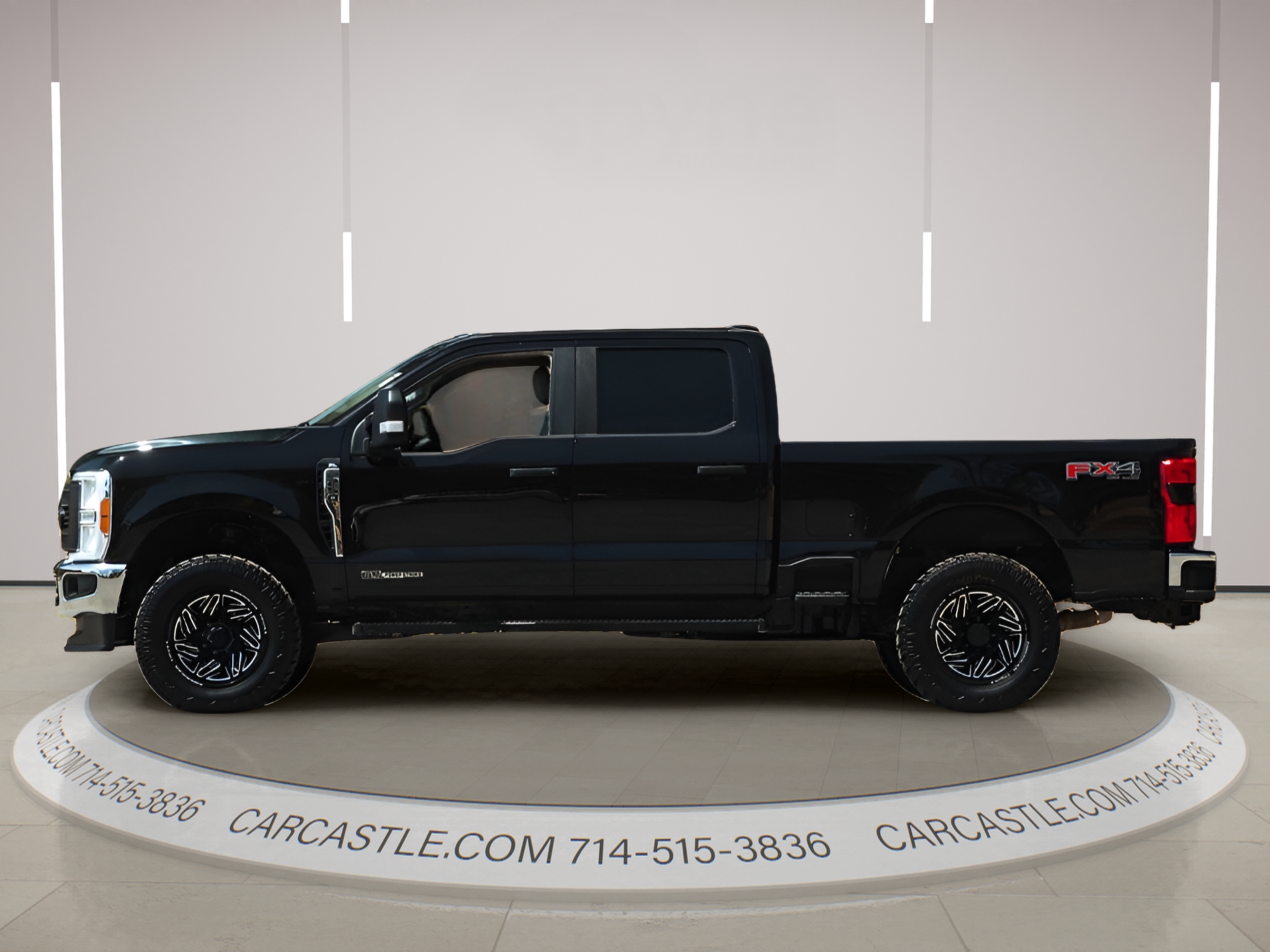 2023 Ford F-250 XL 4x4 Crew Cab 6-3/4' Box's photo