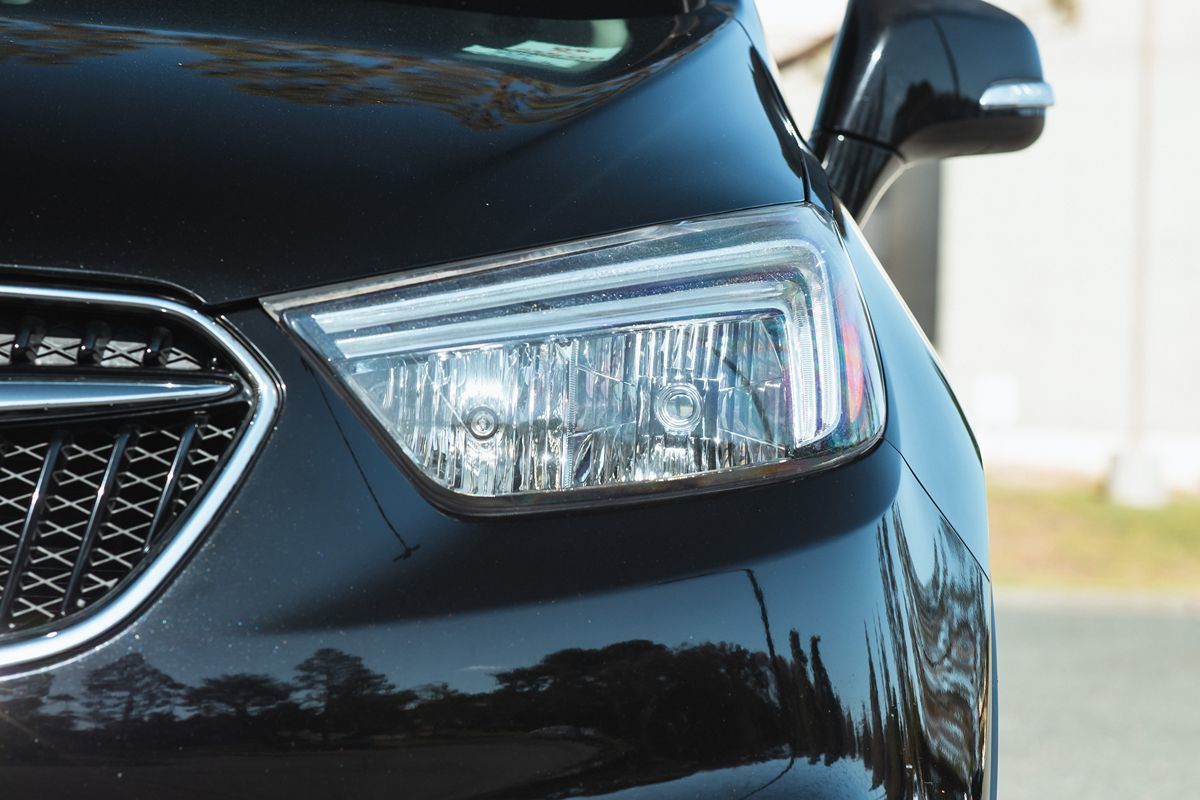 2018 Buick Encore Preferred photo 5