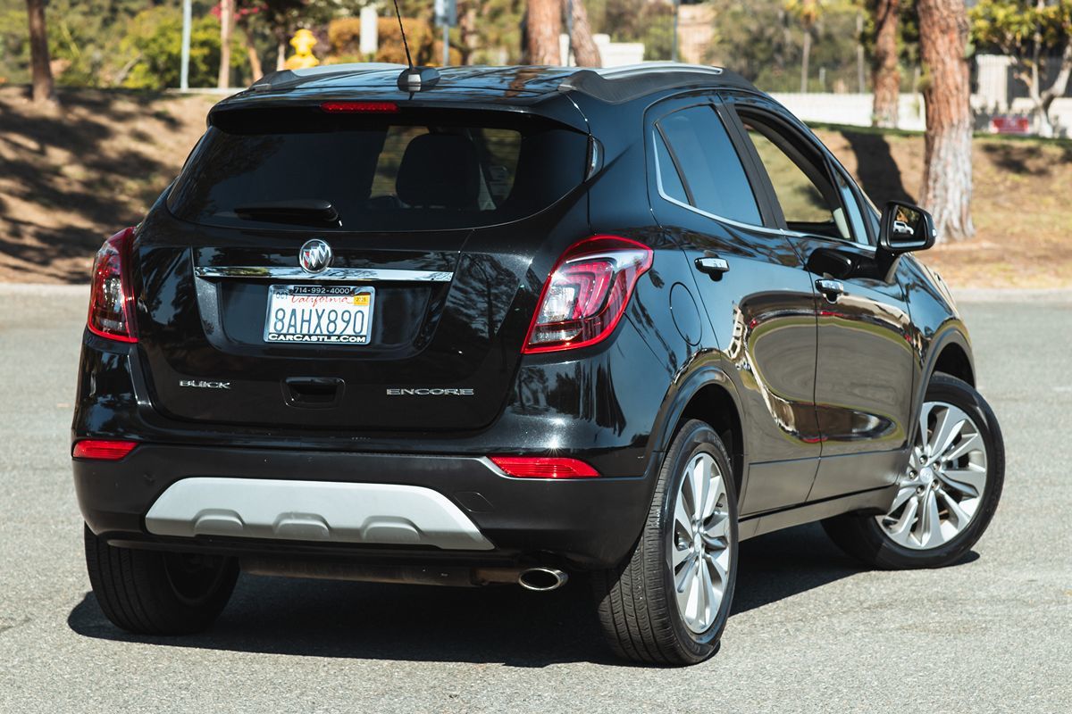 2018 Buick Encore Preferred photo 2