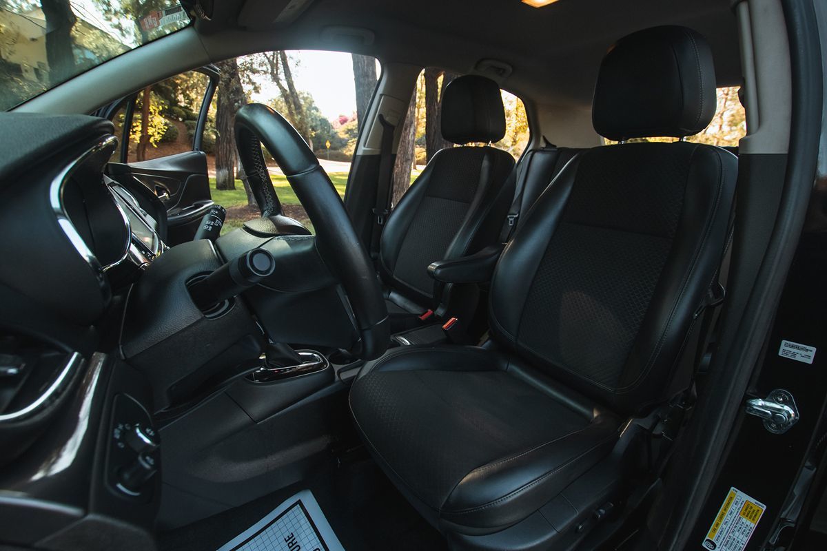2018 Buick Encore Preferred photo 12