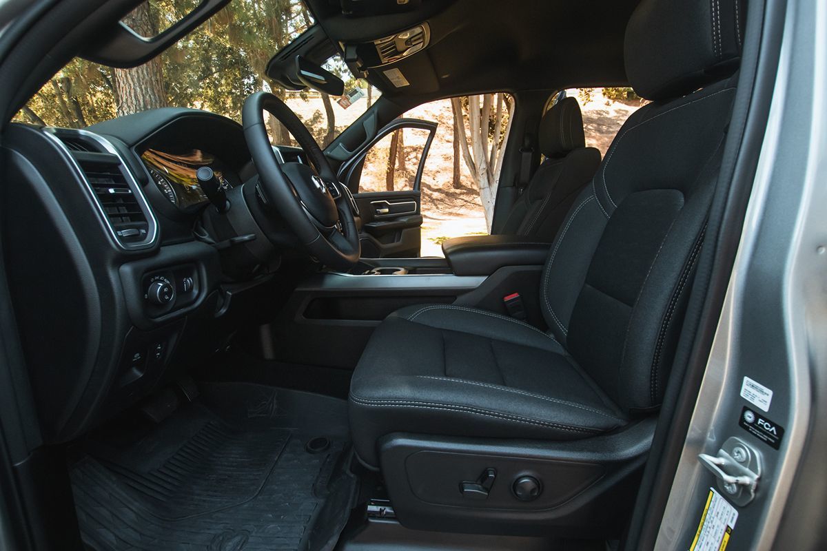 2025 Ram 1500 Big Horn photo 16