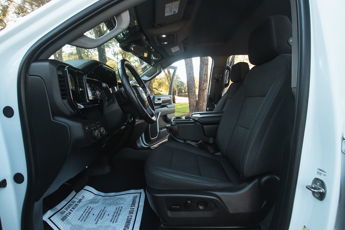 2024 Chevrolet Silverado 2500HD LT photo 17
