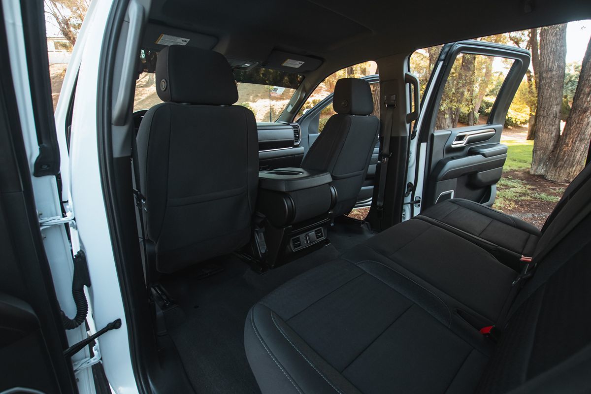 2024 Chevrolet Silverado 2500HD LT photo 23