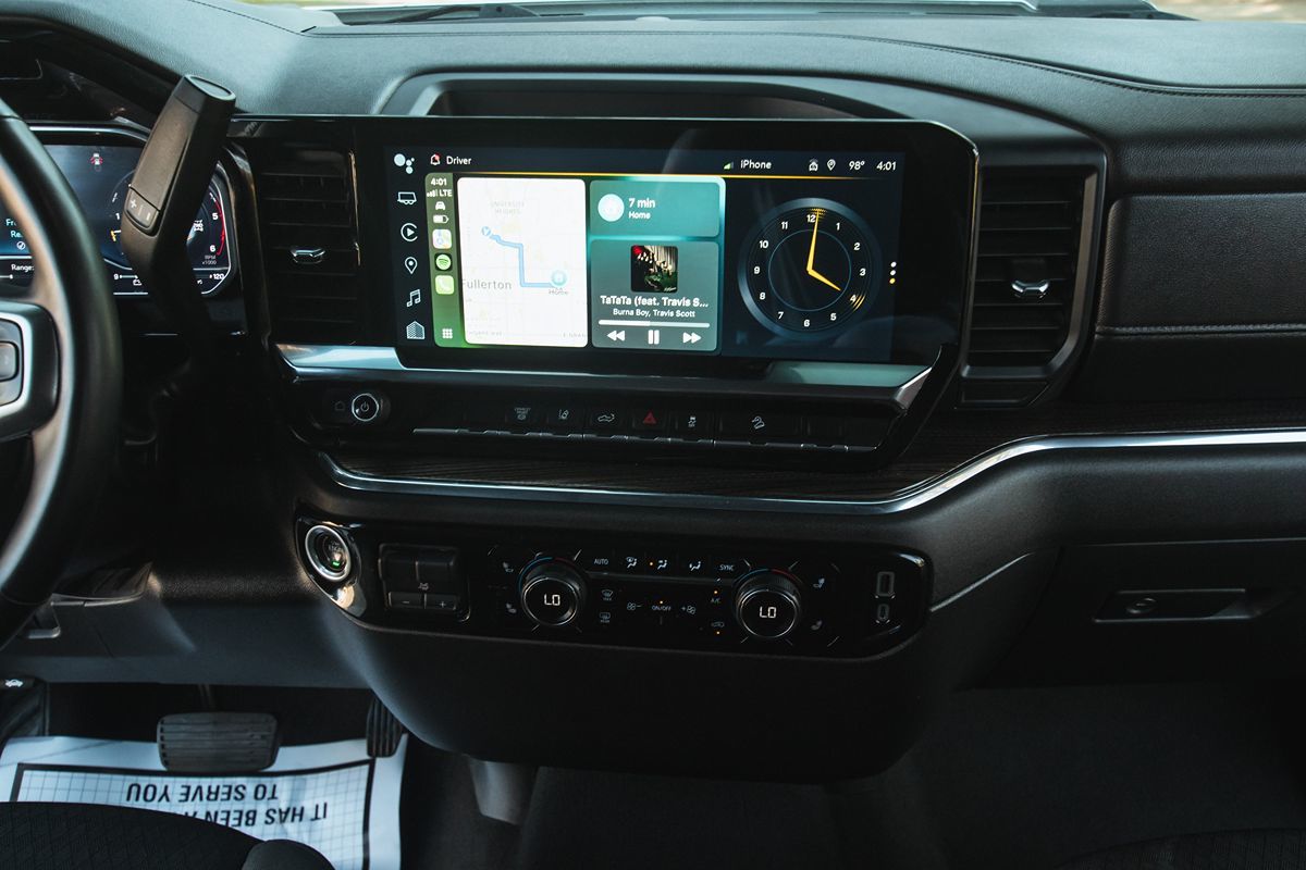 2024 Chevrolet Silverado 2500HD LT photo 30