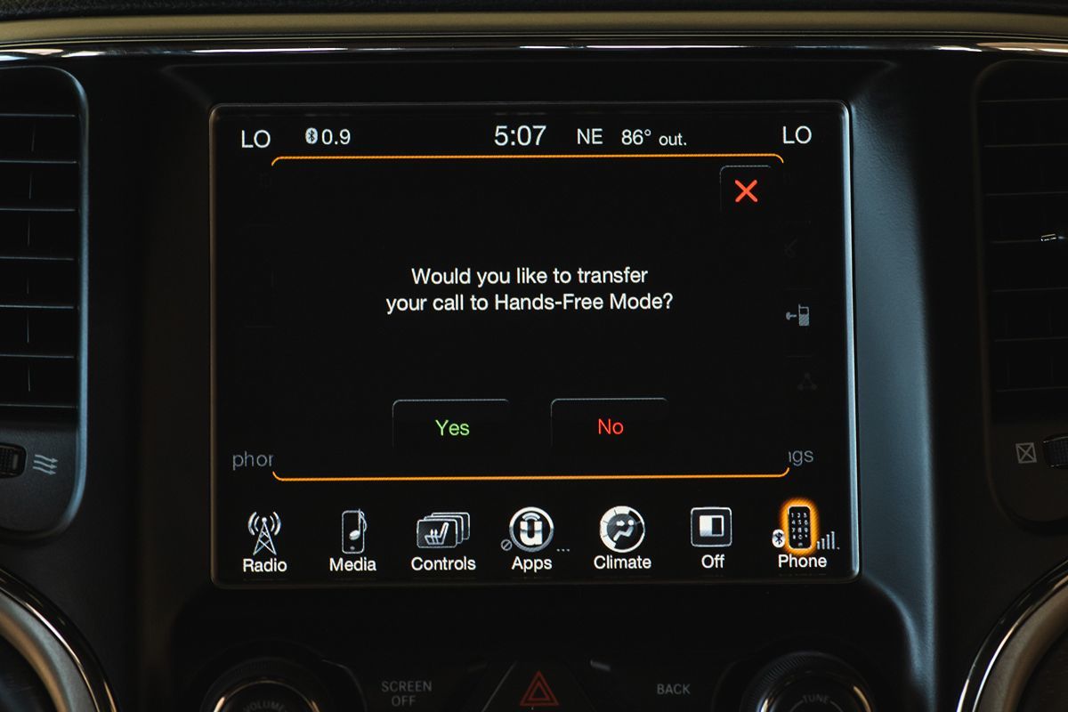 2017 Jeep Grand Cherokee Altitude photo 20