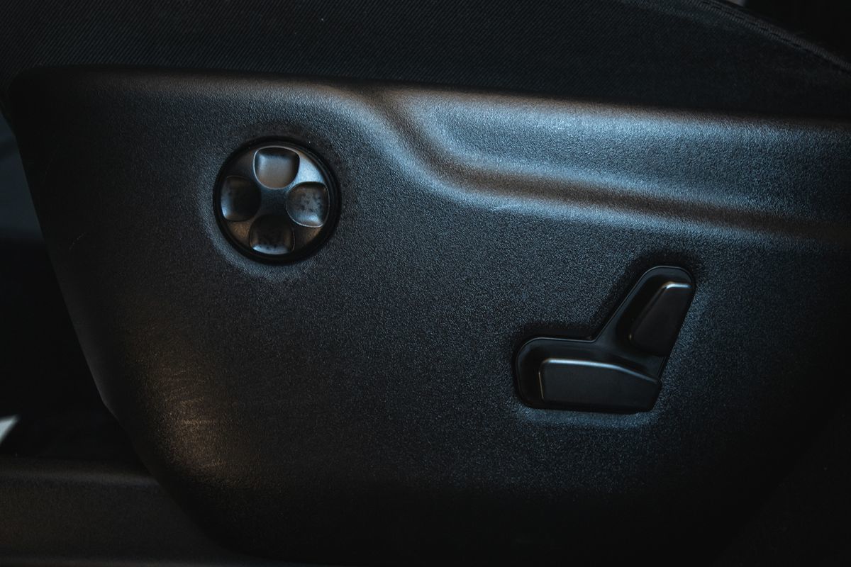 2017 Jeep Grand Cherokee Altitude photo 9