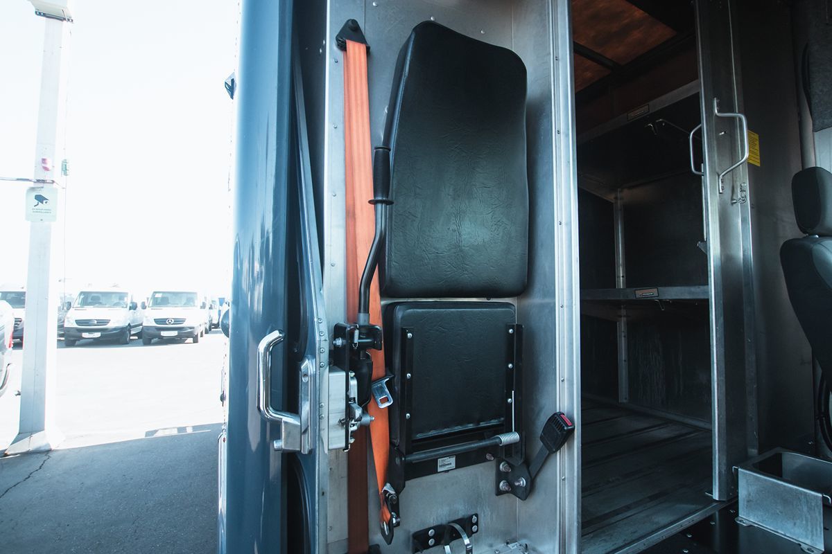 2021 Ford Transit Cutaway photo 10