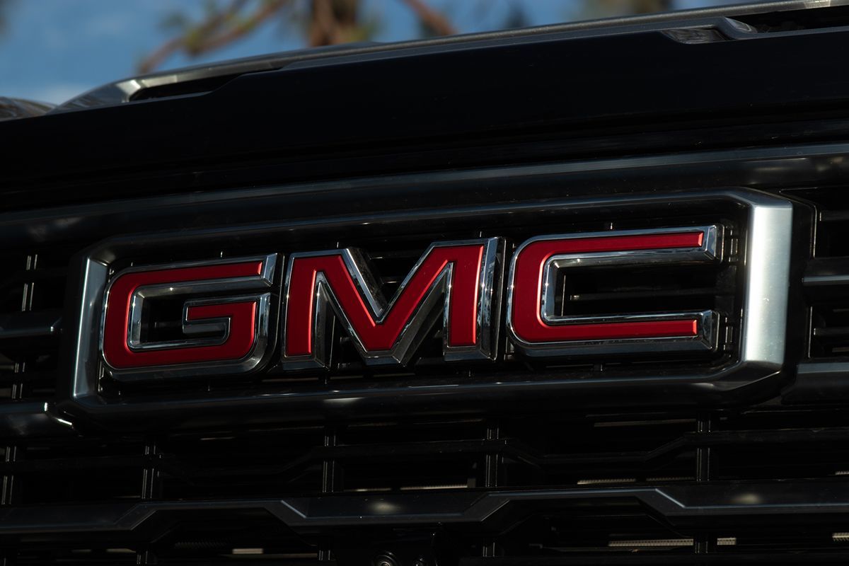 2024 Gmc Sierra HD AT4 photo 6