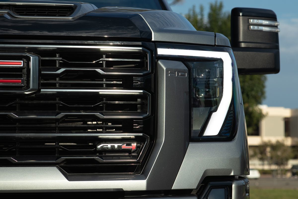 2024 Gmc Sierra HD AT4 photo 5