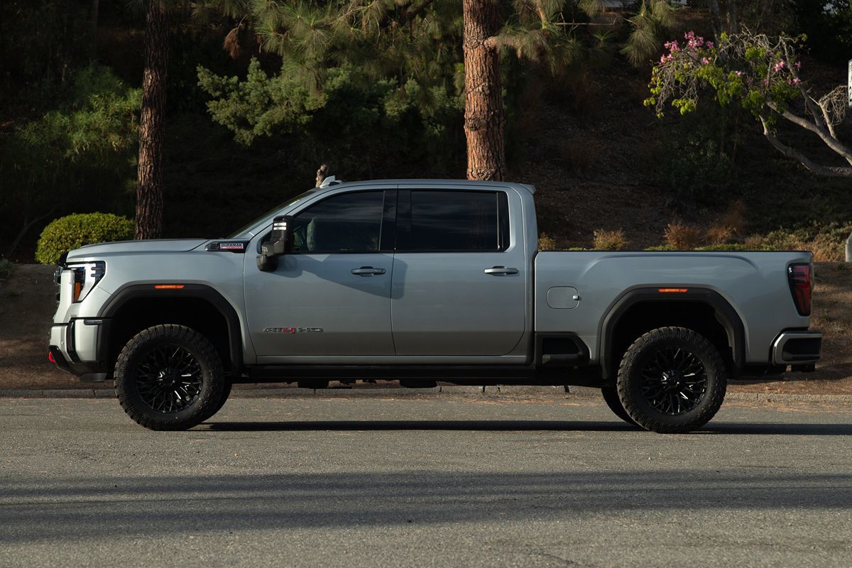 2024 Gmc Sierra HD AT4 photo 7