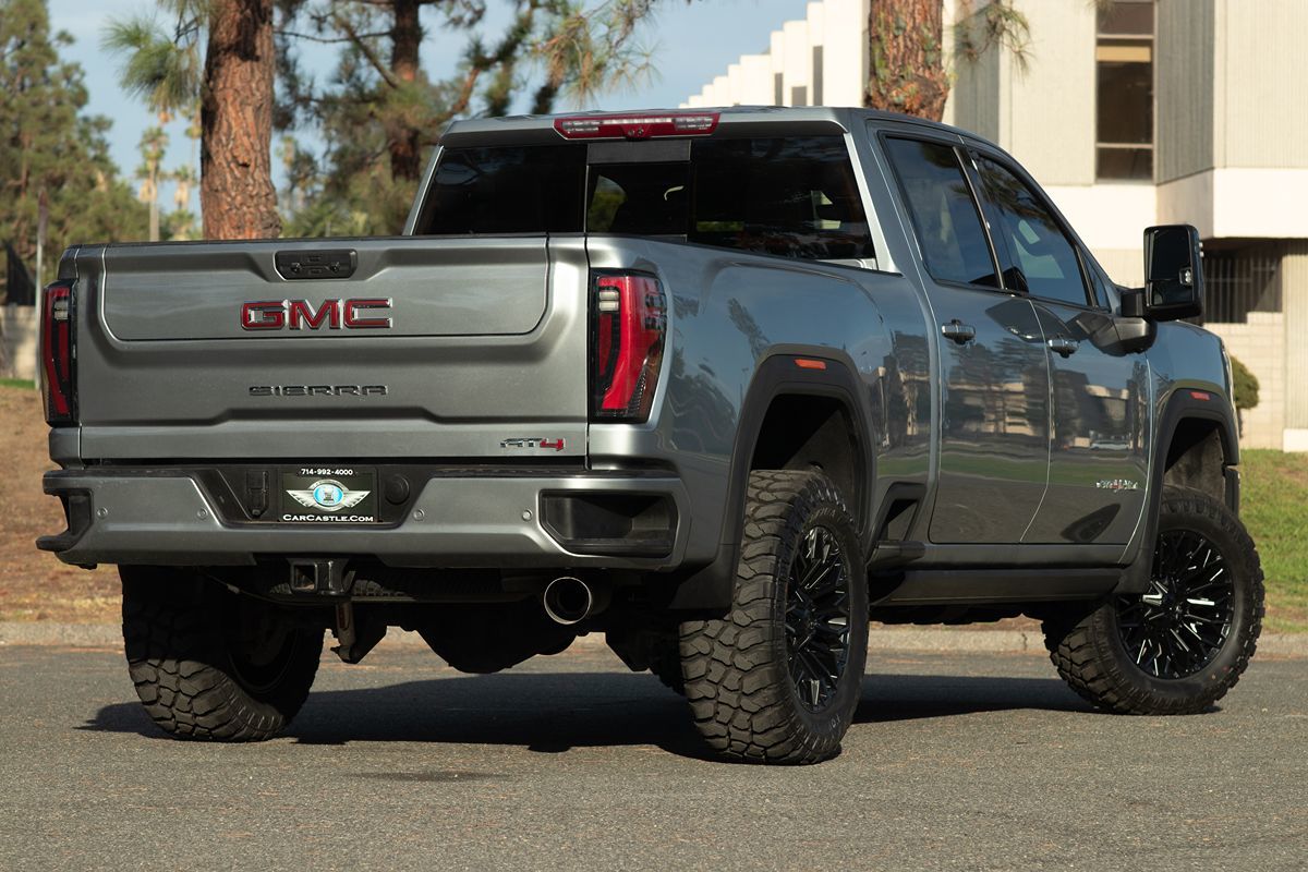 2024 Gmc Sierra HD AT4 photo 11
