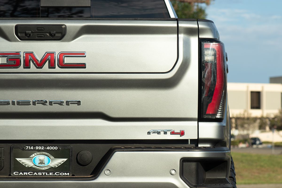 2024 Gmc Sierra HD AT4 photo 17