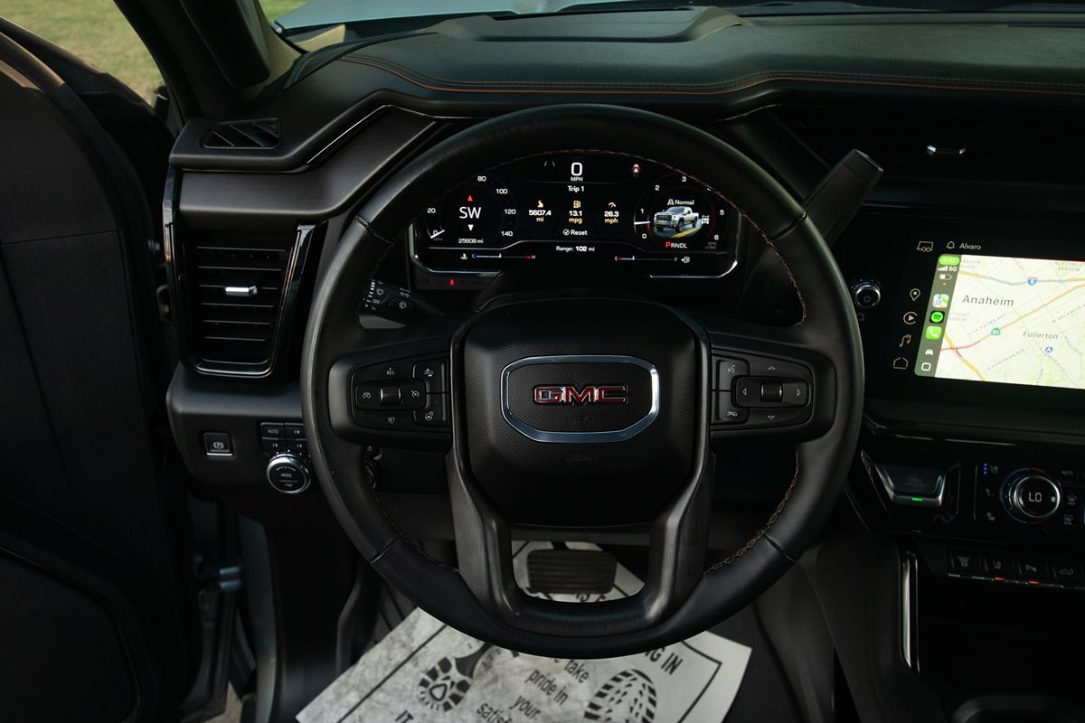 2024 Gmc Sierra HD AT4 photo 28