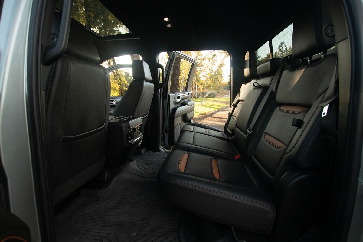 2024 Gmc Sierra HD AT4 photo 33