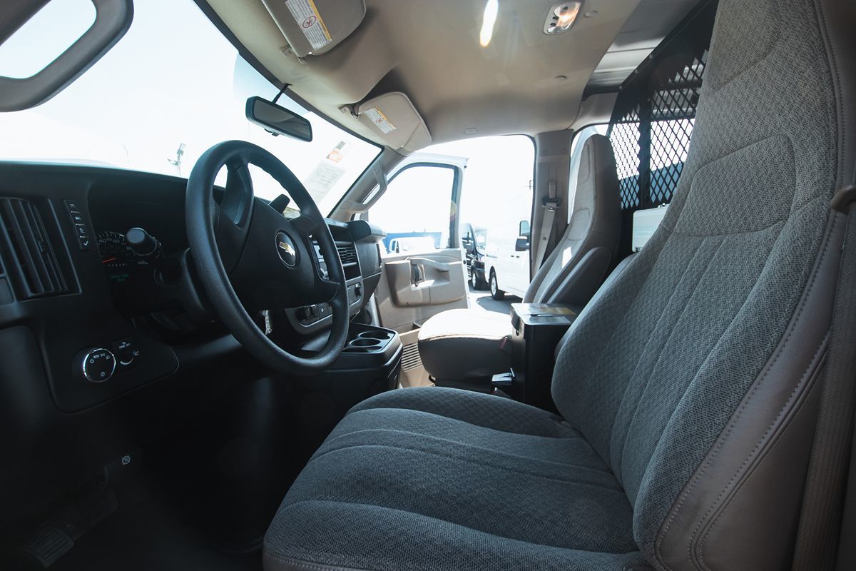 2017 Chevrolet Express Cargo Van photo 13