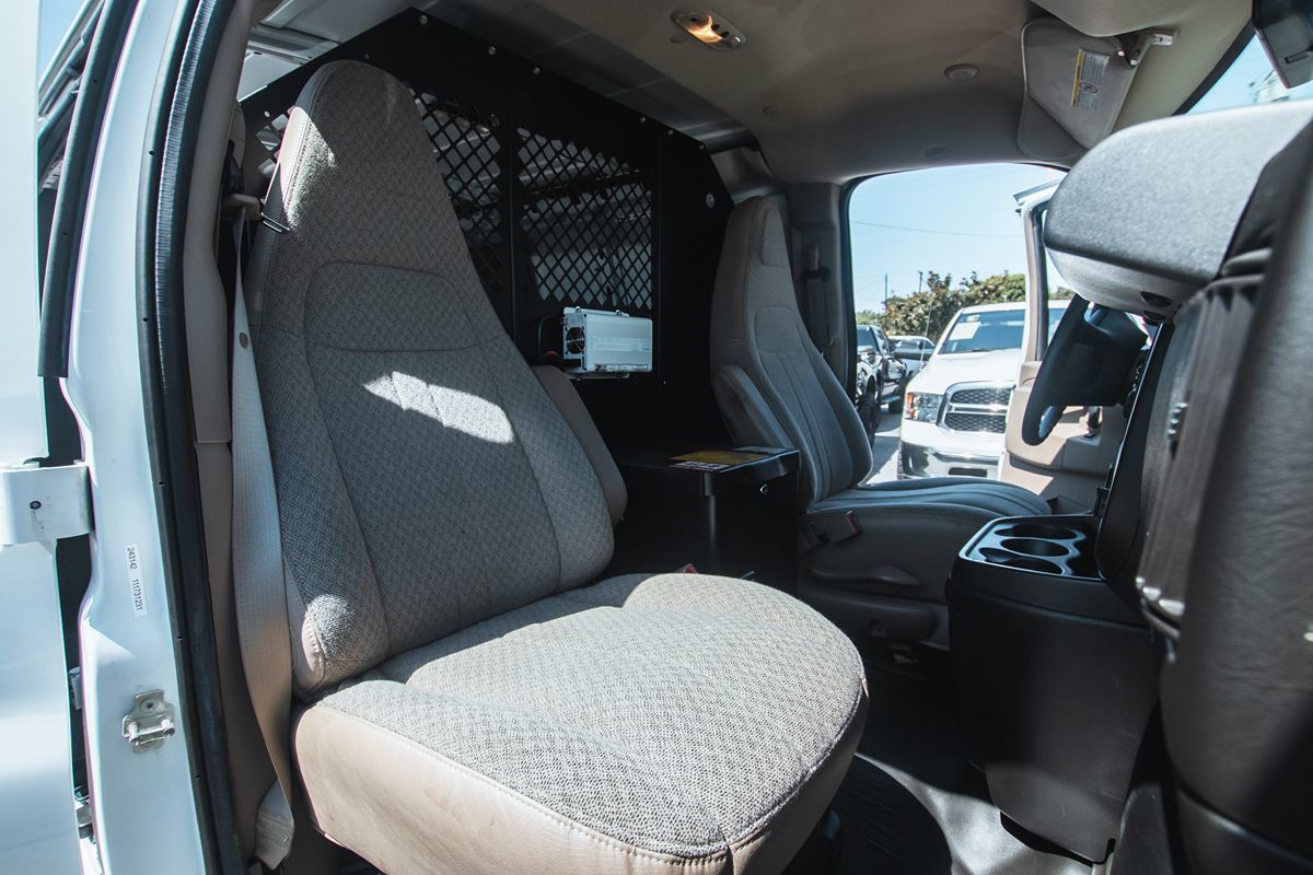 2017 Chevrolet Express Cargo Van photo 14