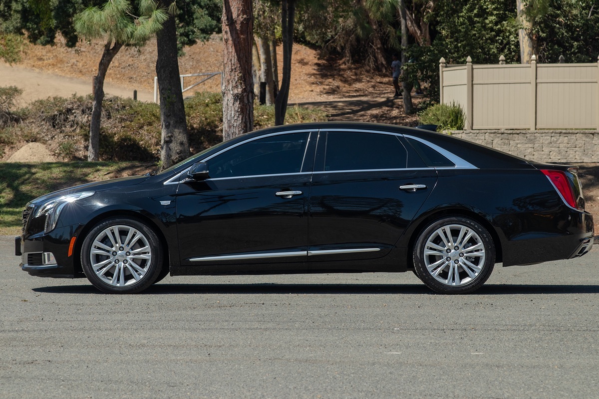 2019 Cadillac XTS Luxury photo 4