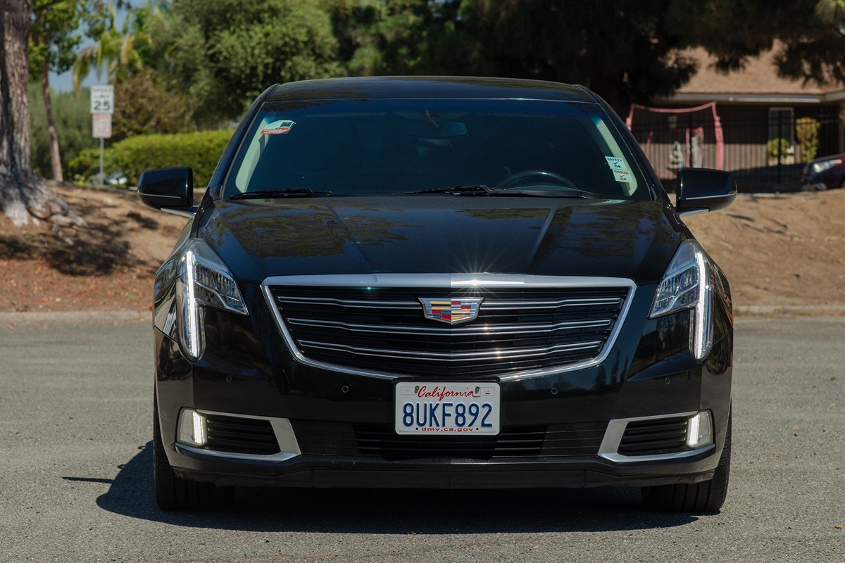 2019 Cadillac XTS Luxury photo 2