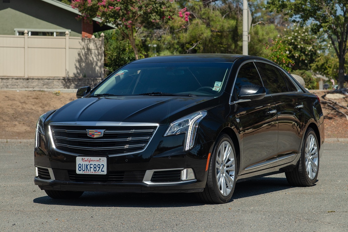 2019 Cadillac XTS Luxury photo 3