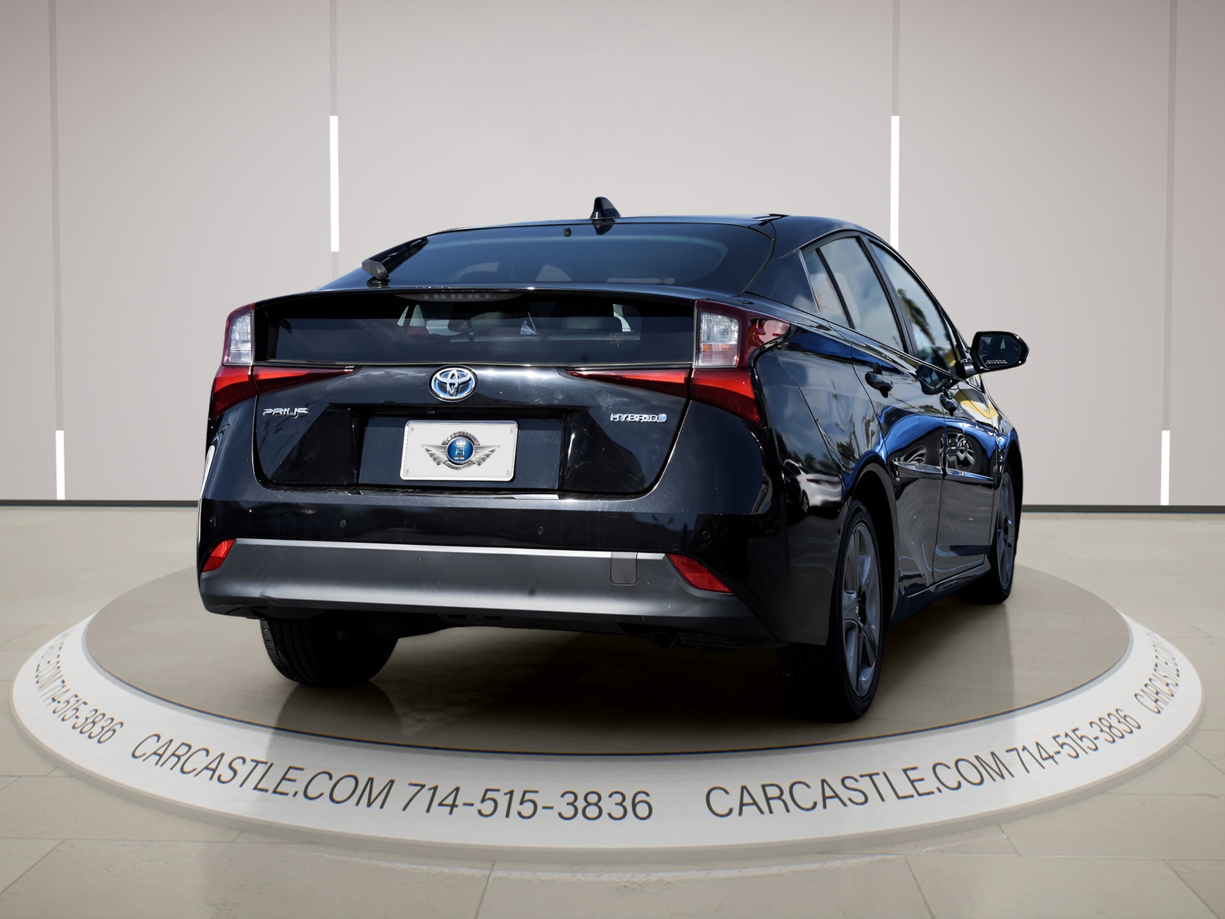 View vehicle photo 3