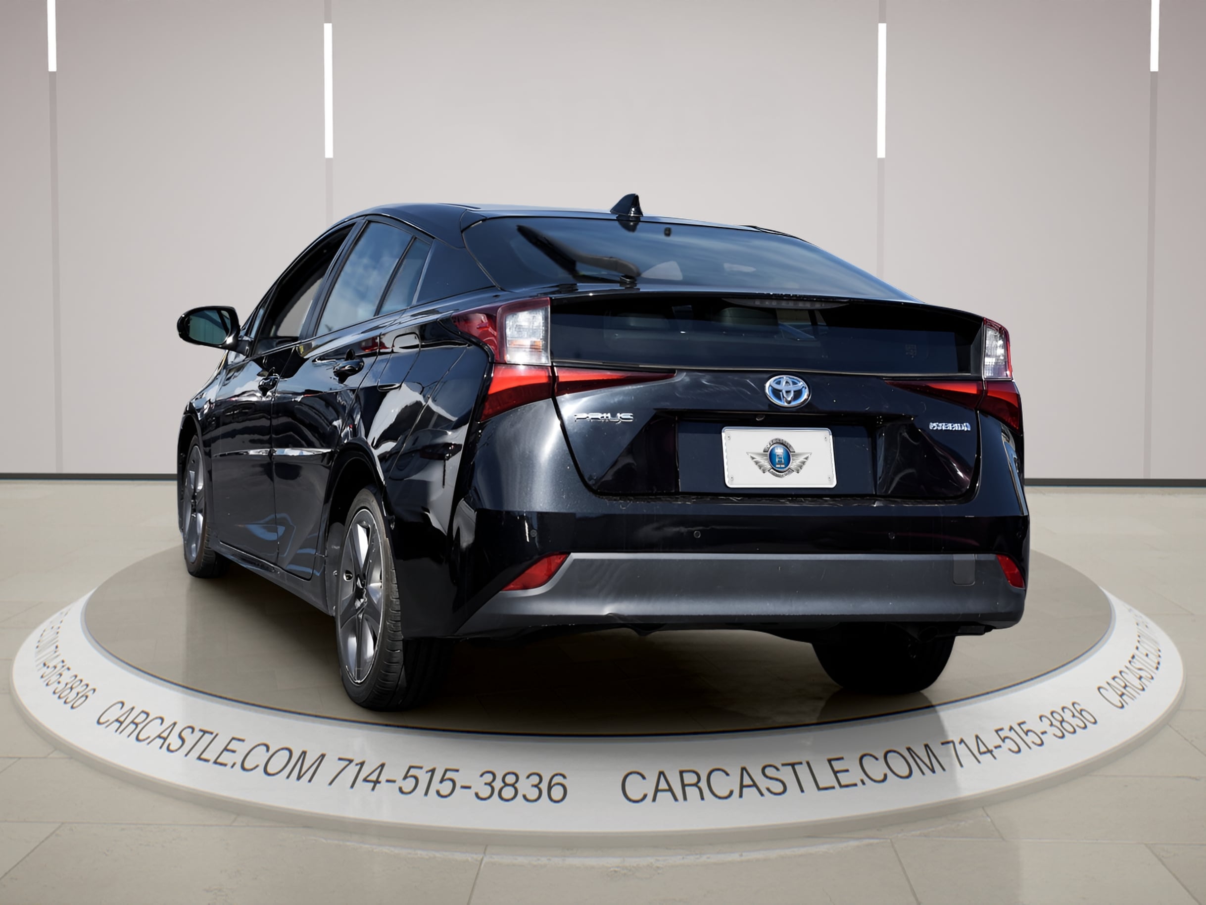 View vehicle photo 5