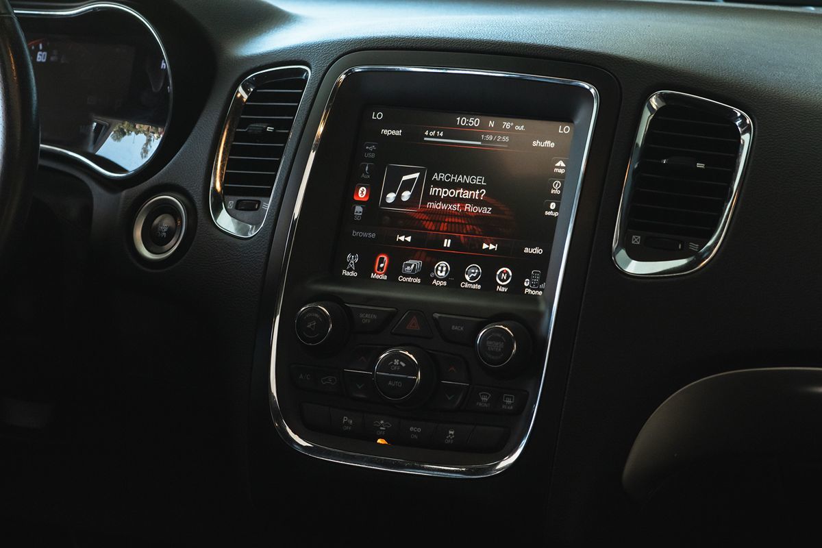 2015 Dodge Durango R/T photo 26