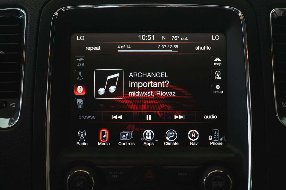 2015 Dodge Durango R/T photo 27